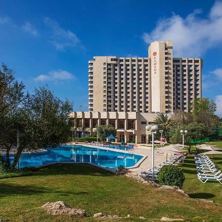 Ramada Jerusalem Hotel Экстерьер фото