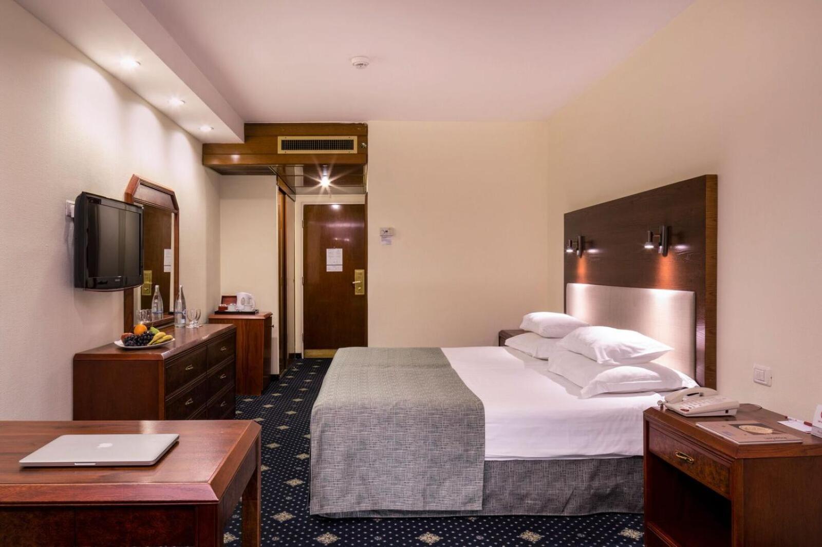 Ramada Jerusalem Hotel Экстерьер фото