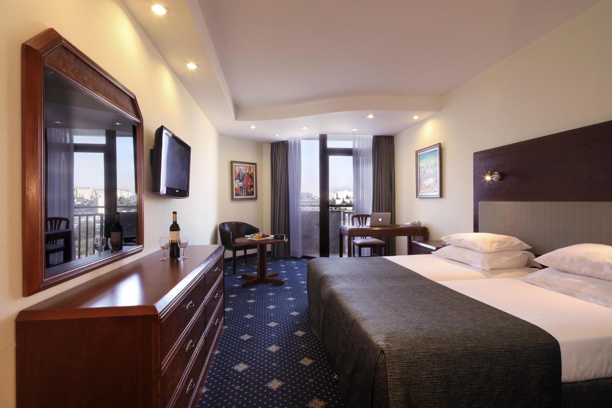 Ramada Jerusalem Hotel Экстерьер фото
